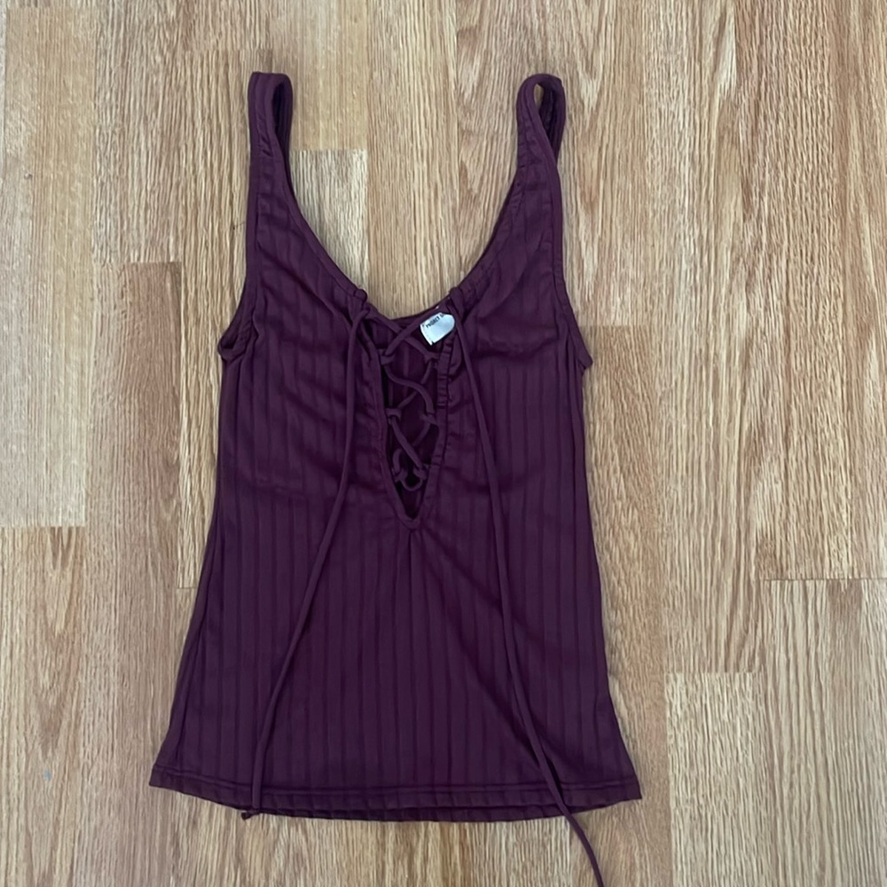 URBAN OUTFITTERS TANK TOP